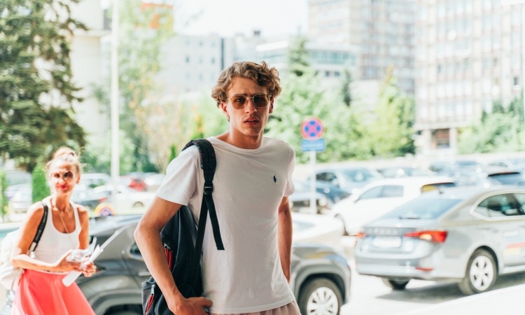 Mladi proslavljeni italijanski glumac Mattia Carrano stigao u Sarajevo, poručio da jedva čeka upoznati Sarajevo